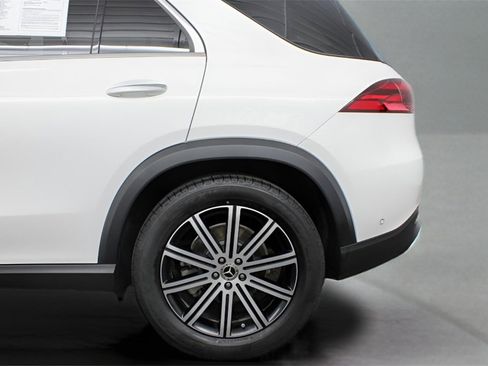 Used 2024 Mercedes-Benz GLE 350 4MATIC image 35