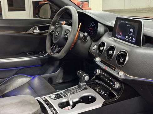 Used 2019 Kia Stinger GTS RWD image 13