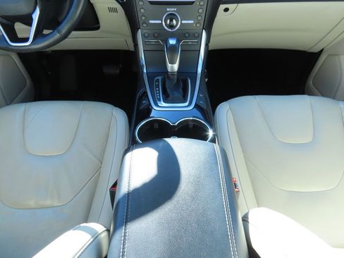 Used 2016 Ford Edge Titanium w/ Equipment Group 302A image 9