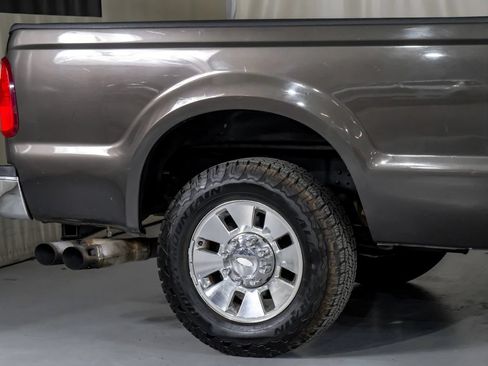 Used 2008 Ford F250 Lariat RWD image 6