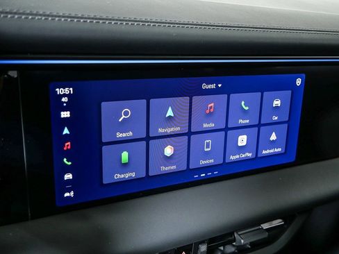 Used 2025 Porsche Macan Turbo Electric image 15