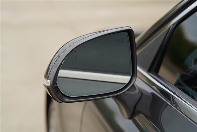 Used 2019 Genesis G90 5.0 Ultimate RWD image 40