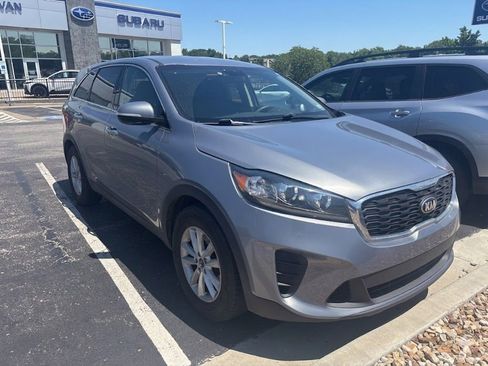 Used 2020 Kia Sorento FWD V6 image 6