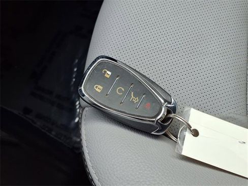 Used 2018 Chevrolet Equinox Premier image 14