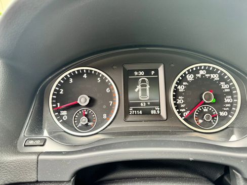 Used 2015 Volkswagen Tiguan SEL FWD image 17
