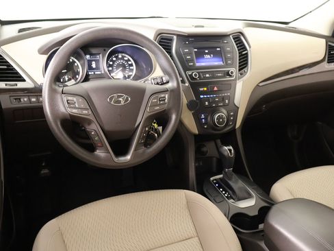 Used 2018 Hyundai Santa Fe Sport image 2