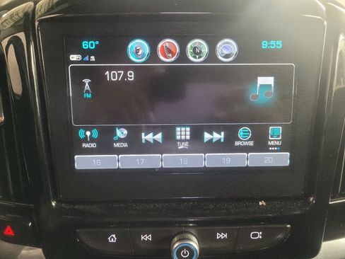 Used 2018 Chevrolet Traverse LT AWD/4WD image 25