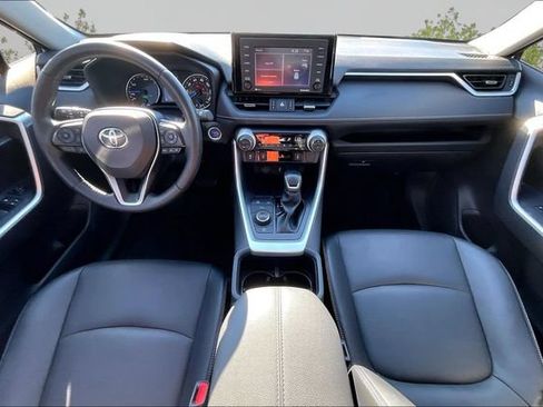 Used 2022 Toyota RAV4 XLE Premium AWD/4WD image 14