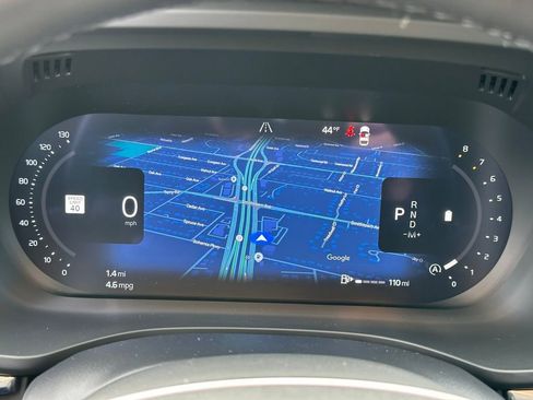 Used 2025 Volvo XC60 B5 Plus image 20