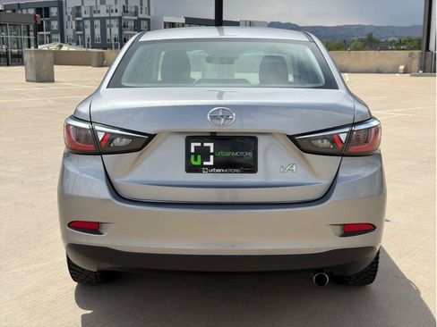 Used 2016 Scion iA FWD image 7