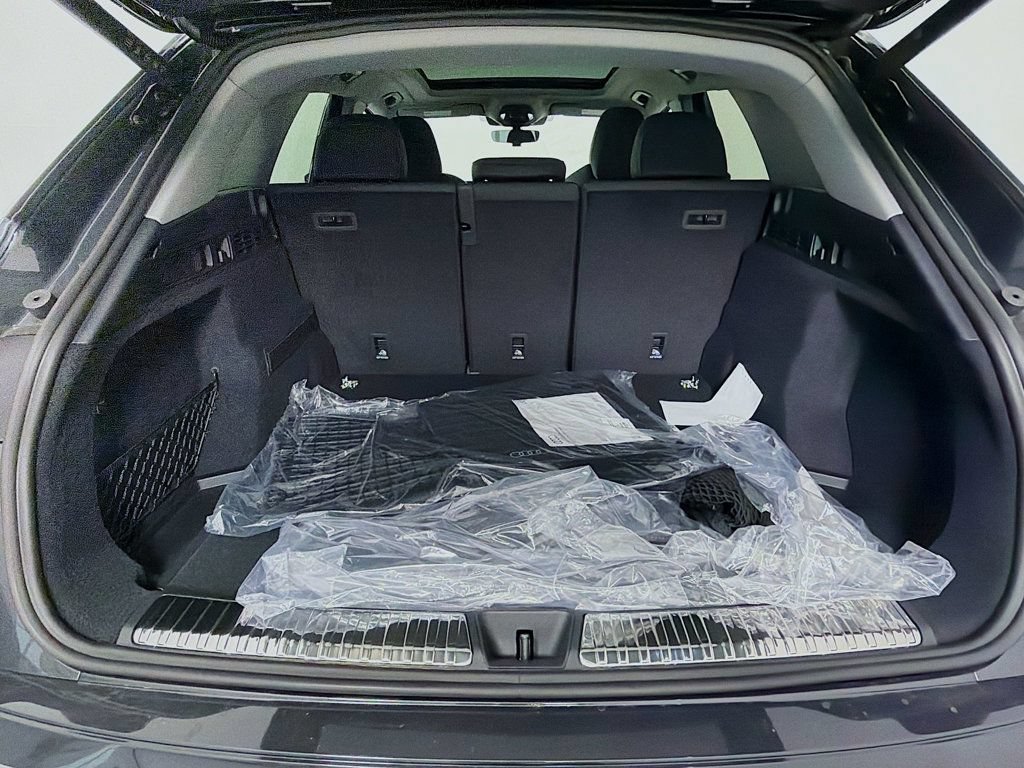 New 2026 Audi Q5 Premium Plus w/ Premium Plus AWD/4WD image 28