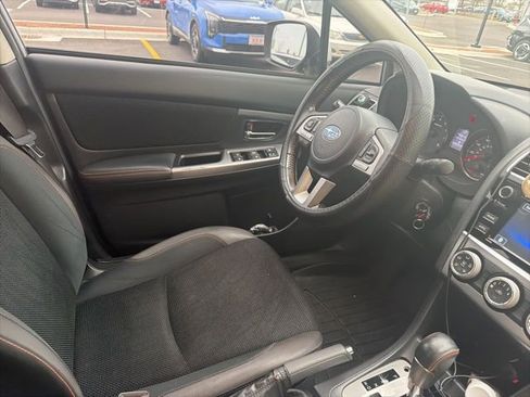 Used 2016 Subaru Crosstrek 2.0i Premium w/ Moonroof Package image 6