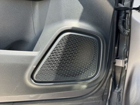 Used 2022 Mercedes-Benz GLB 250 image 34