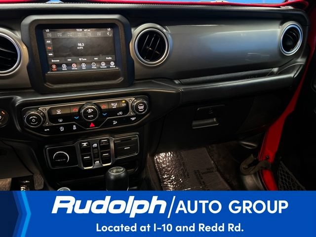 Used 2019 Jeep Wrangler Unlimited Sahara AWD/4WD image 23