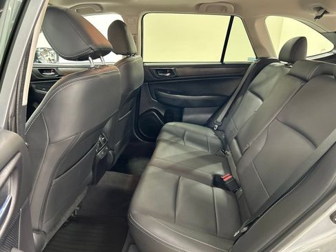 Used 2016 Subaru Outback 2.5i Limited AWD/4WD image 27