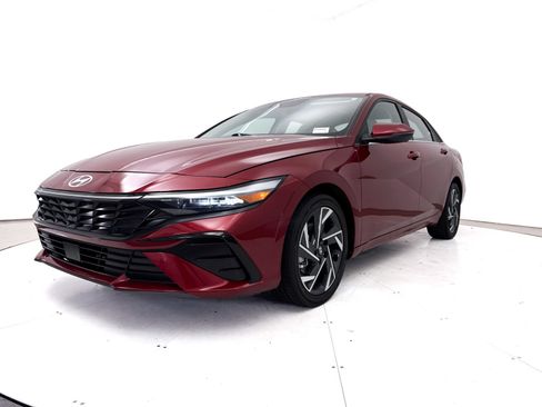 Used 2024 Hyundai Elantra Limited FWD image 15