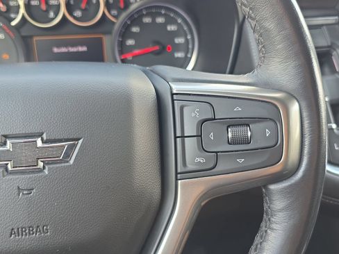 Used 2021 Chevrolet Suburban Z71 w/ Luxury Package AWD/4WD image 15
