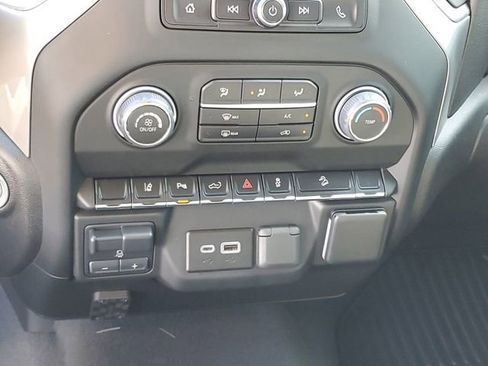 Used 2024 Chevrolet Silverado 2500 Custom w/ Custom Value Package image 17