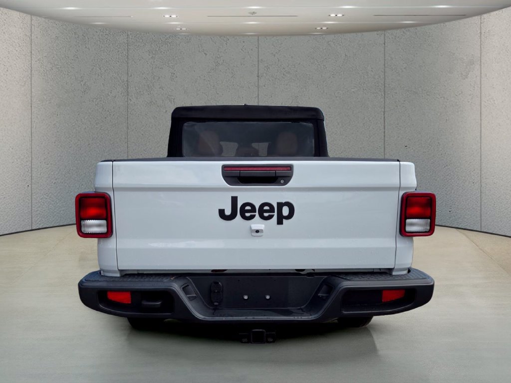 Used 2024 Jeep Gladiator Sport AWD/4WD image 7