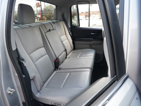 Used 2018 Honda Ridgeline RTL-T image 32