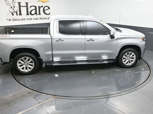 Used 2019 Chevrolet Silverado 1500 LTZ w/ LTZ Premium Package image 37
