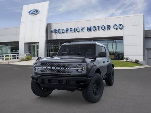 New 2026 Ford Bronco Badlands w/ Sasquatch Package AWD/4WD image 2