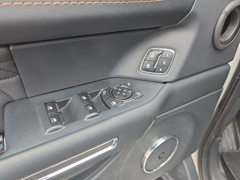 Used 2022 Ford Expedition Max Platinum image 11