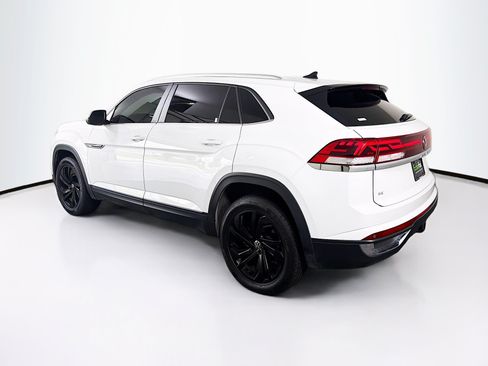 Used 2024 Volkswagen Atlas Cross Sport SE FWD image 5