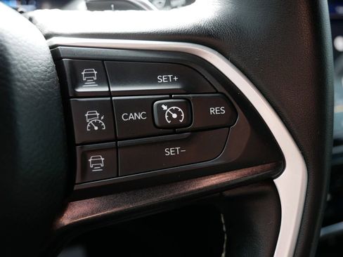 Used 2021 Jeep Grand Cherokee L Laredo image 24