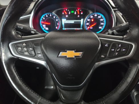 Used 2018 Chevrolet Malibu LT w/ Leather Package FWD image 30