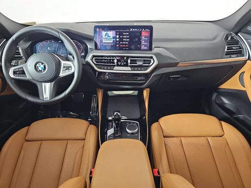 Used 2025 BMW X4 xDrive30i w/ M Sport Package AWD/4WD image 11