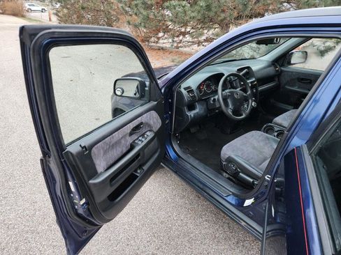 Used 2002 Honda CR-V LX image 24