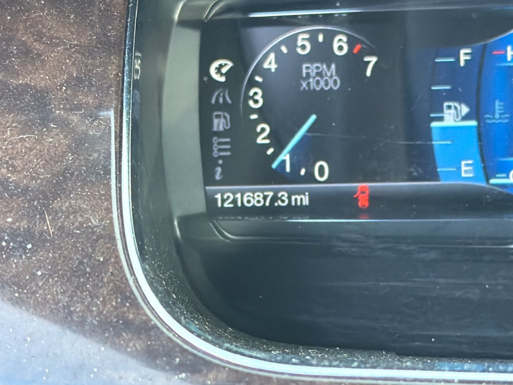 Used 2013 Ford Taurus Limited FWD image 13