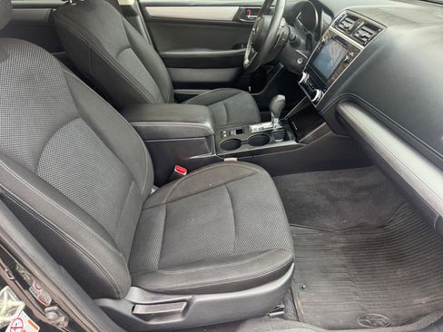 Used 2018 Subaru Outback 2.5i Premium AWD/4WD image 13