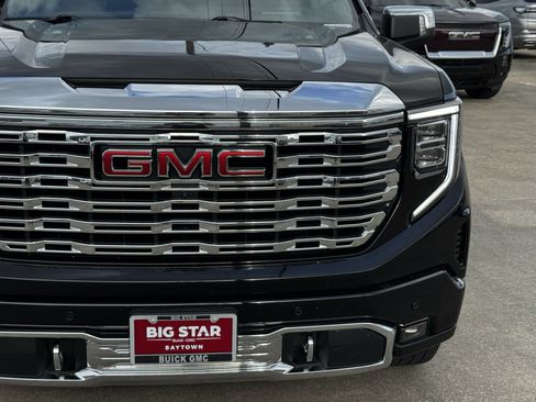 Used 2023 GMC Sierra 1500 Denali w/ Denali Reserve Package AWD/4WD image 5
