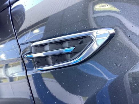 Used 2019 Ford Escape SEL image 10