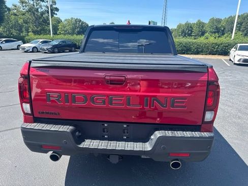 Used 2025 Honda Ridgeline Black Edition image 5