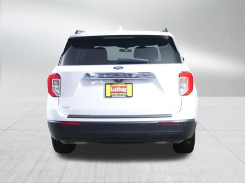 Used 2020 Ford Explorer XLT AWD/4WD image 6