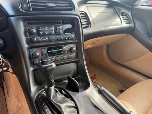 Used 2004 Chevrolet Corvette Convertible w/ Preferred Equipment Group image 14