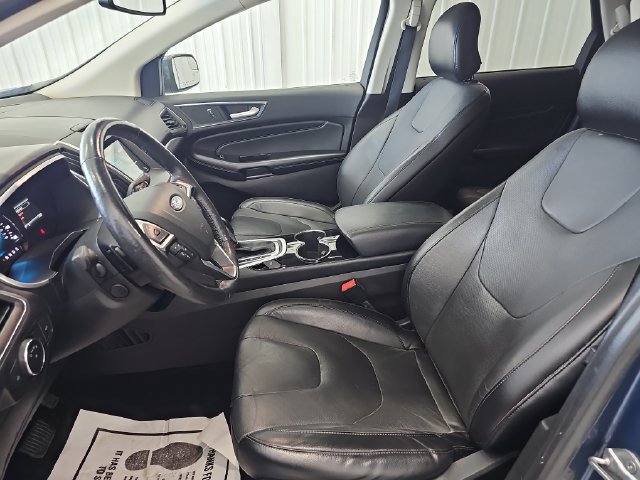 Used 2018 Ford Edge Titanium w/ Equipment Group 301A AWD/4WD image 9