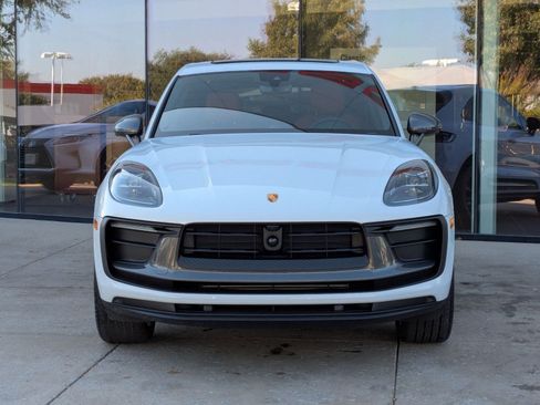 New 2026 Porsche Macan Turbo image 6