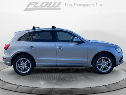 Used 2017 Audi Q5 2.0T Premium Plus w/ Technology Package image 9