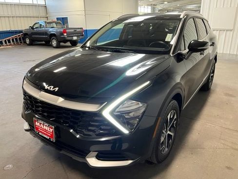 Used 2023 Kia Sportage EX AWD/4WD image 7