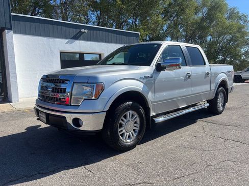 Used 2011 Ford F150 Lariat w/ Lariat Plus Pkg AWD/4WD image 2
