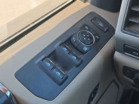 Used 2020 Ford F250 Lariat w/ Lariat Ultimate Package image 14