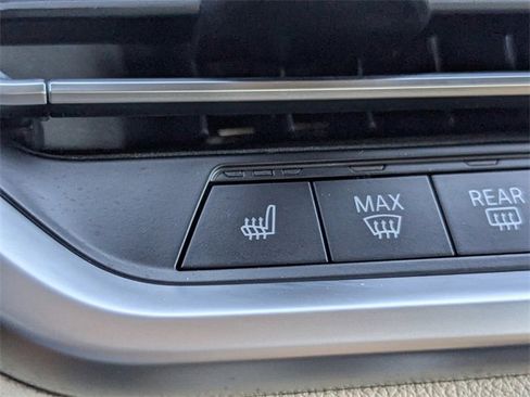 Used 2021 BMW 330e image 25