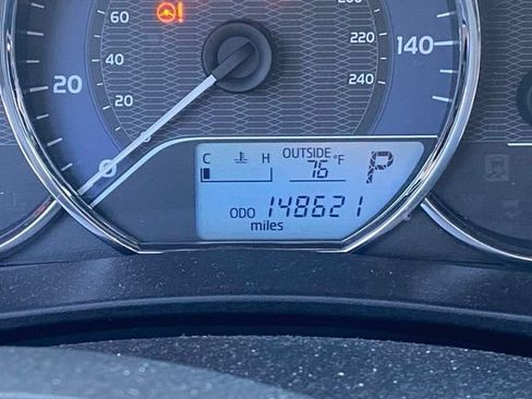 Used 2014 Toyota Corolla LE FWD image 12