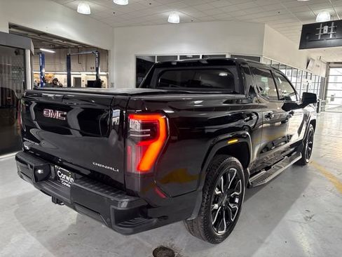 Used 2026 GMC Sierra EV Denali AWD/4WD image 6
