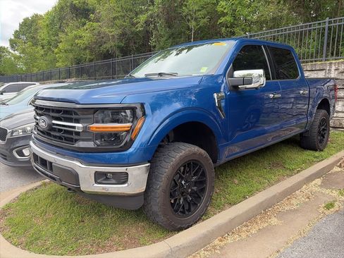 Used 2025 Ford F150 XLT w/ Equipment Group 302A MID image 3