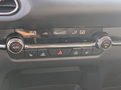 Used 2022 MAZDA CX-30 AWD 2.5 S w/ Premium Package image 24